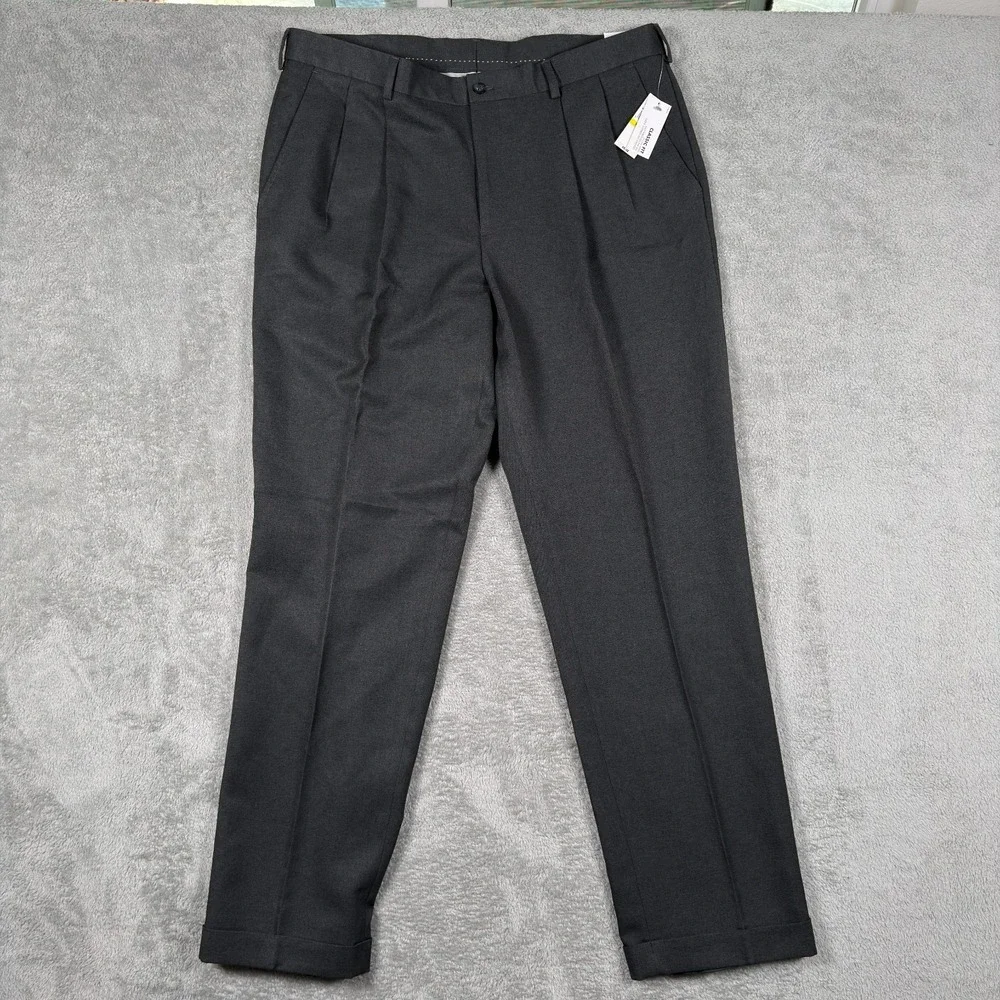 Van Heusen Pants Mens 38x34 Gray Traveler Classic Fit Pleated No Iron Trousers